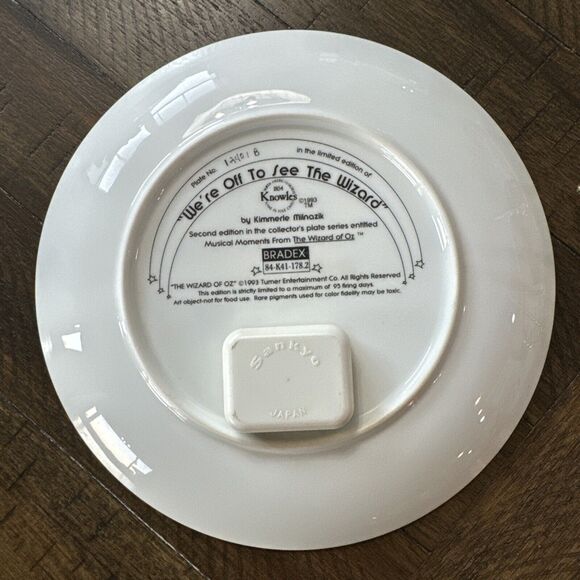 Vintage 1993 The Wizard Of Oz Musical Plate "We're Off To See The Wizard"#12401B - Picture 2 of 3